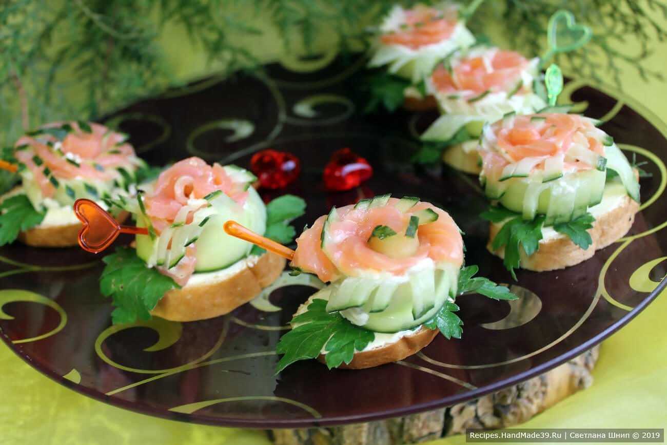 Бутерброды на праздничный стол: 9 рецептов — красивых и вкусных