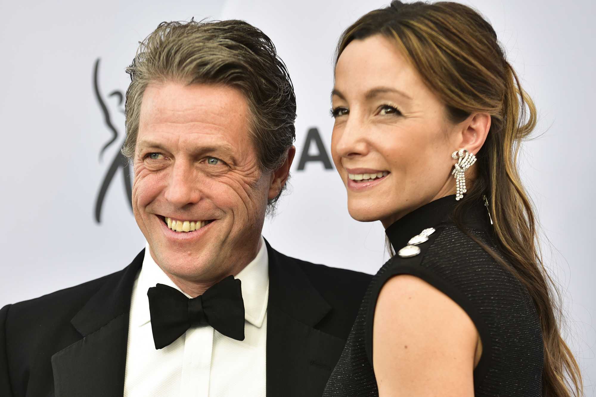 Хью грант: биография, личная жизнь, (hugh grant) - фото, жена и дети 2021.