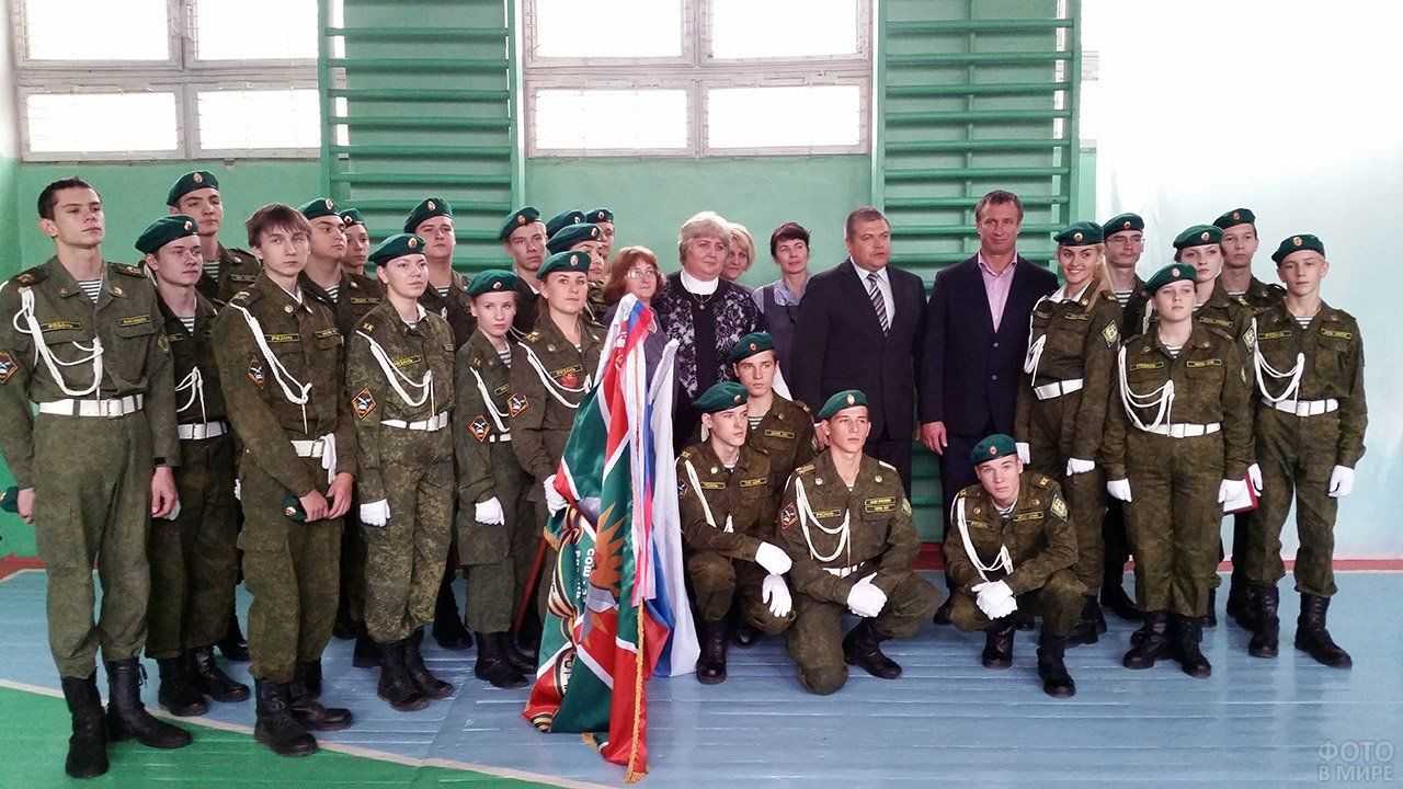 28 фото армейских татуировок пограничников | пограничные войска тату на плече и руке | наколки погран войск на запястье для мужчин