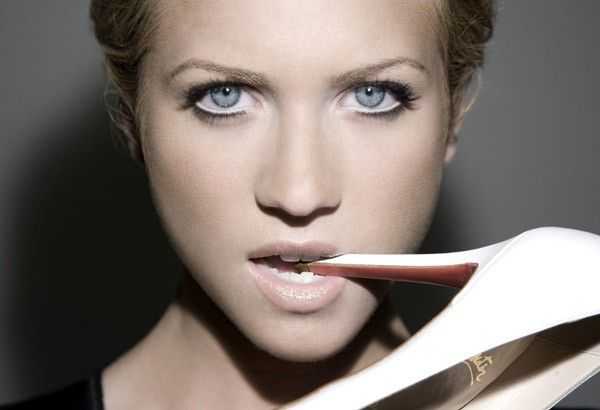 Tyler shields (photographer) - overview, biography
