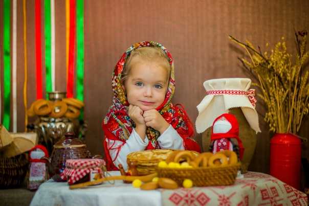 Фотозона на масленицу на улице своими руками