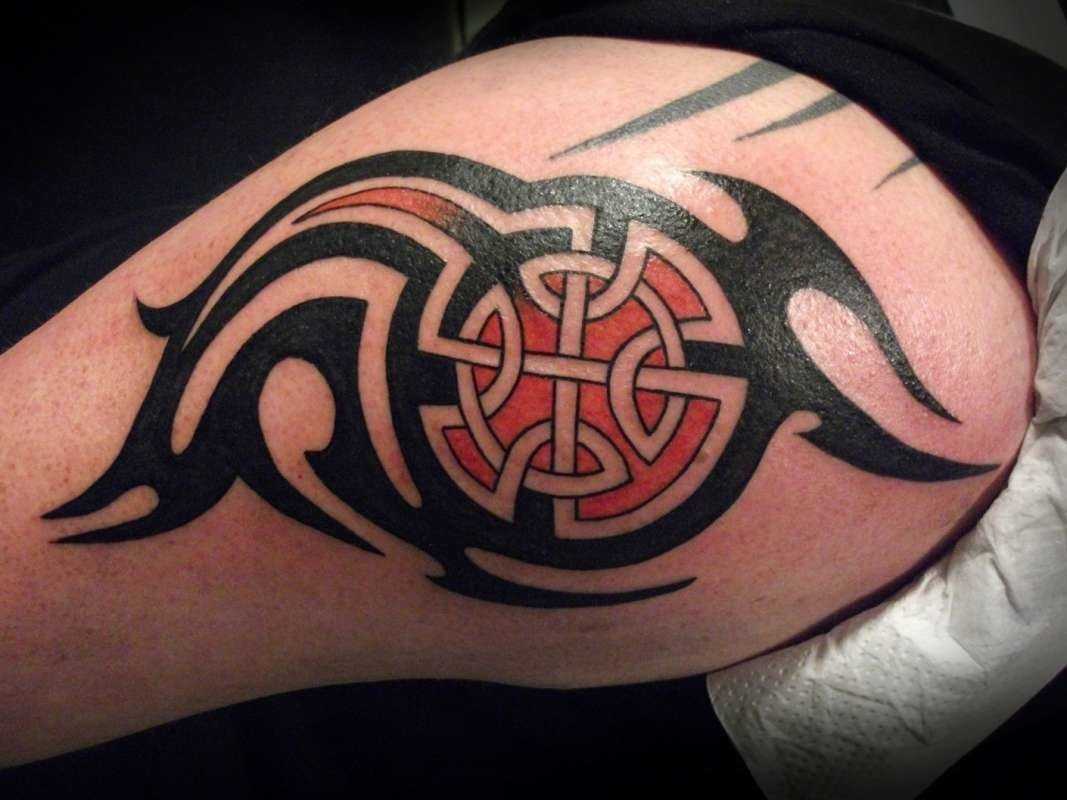 Tattoo • тату на плече: мужские стили
