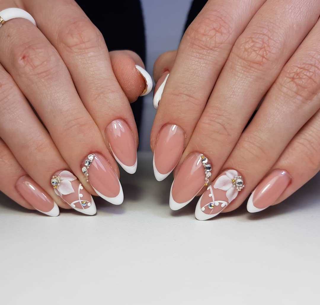 Новинки маникюра 2022 фото френч