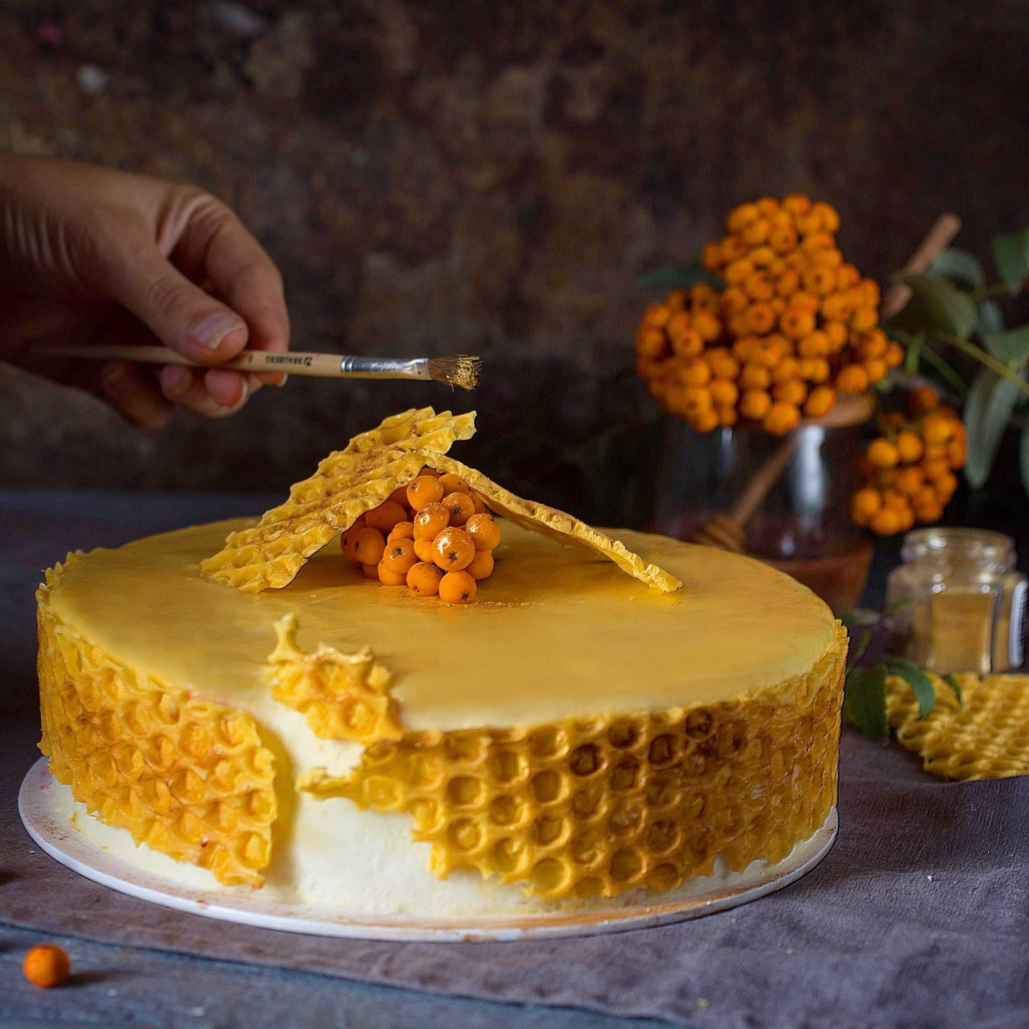 Классический торт «медовик»: 5 простых и вкусных рецептов (пошагово)
