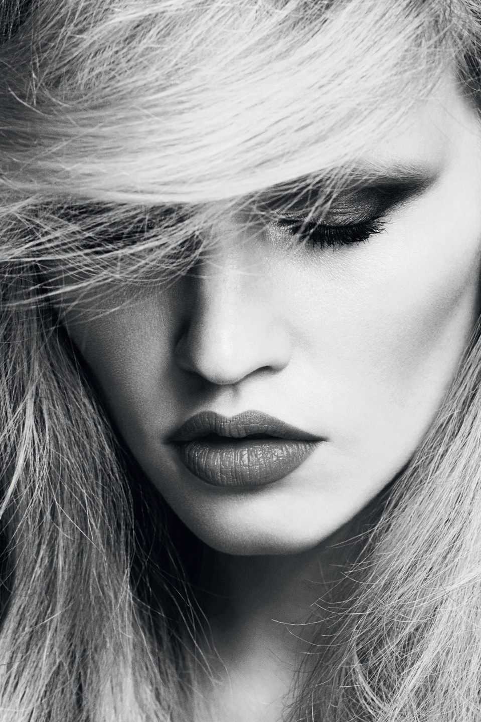 Lara stone